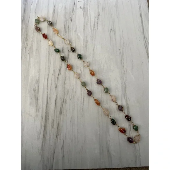 Gold Tone Wire Wrapped Stone Necklace - Picture 3 of 5